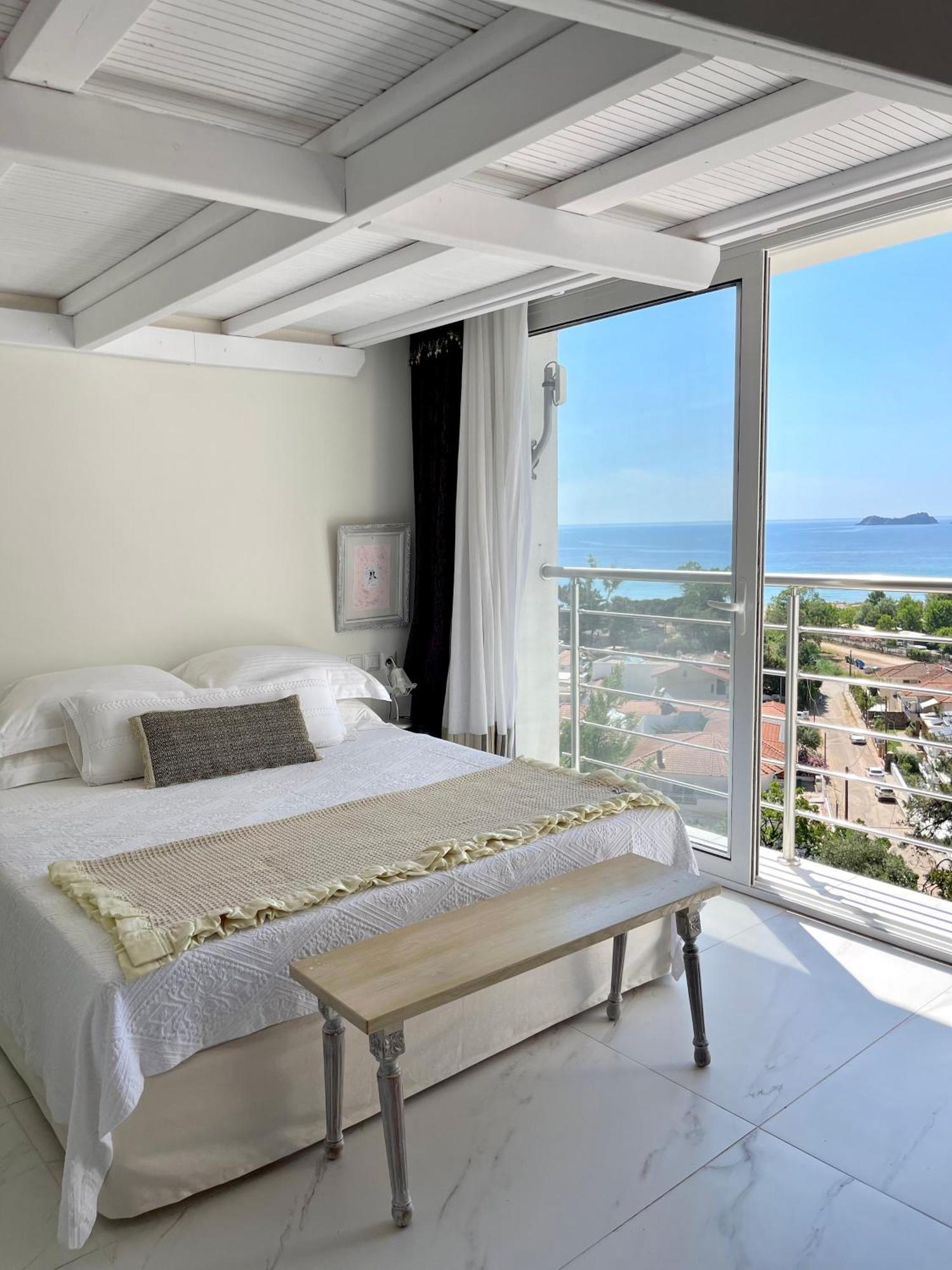 Mare Monte Small Boutique Hotel Chrysi Ammoudia Ngoại thất bức ảnh